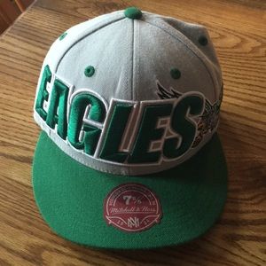 BNWT Mitchell & Ness Philadelphia Eagles hat 7 3/8